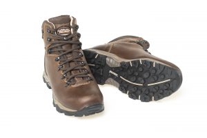 leather walking boot: peru GTX